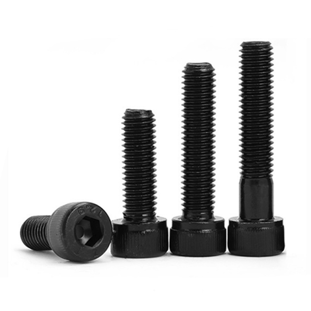 DIN 912 Socket Head Cap Screw M18x40 40Cr Alloy Steel